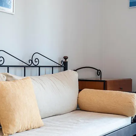 Agnadi Blue * Diakofti