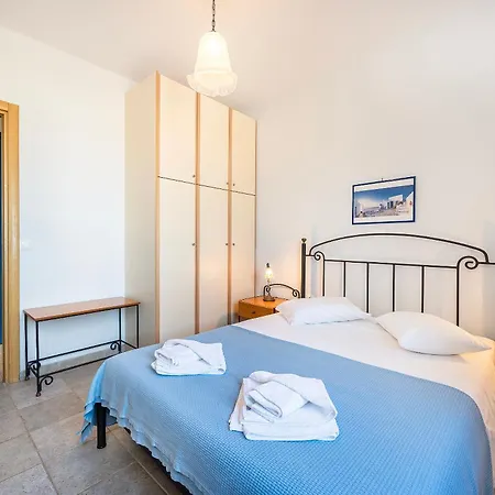 Agnadi Blue * Diakofti